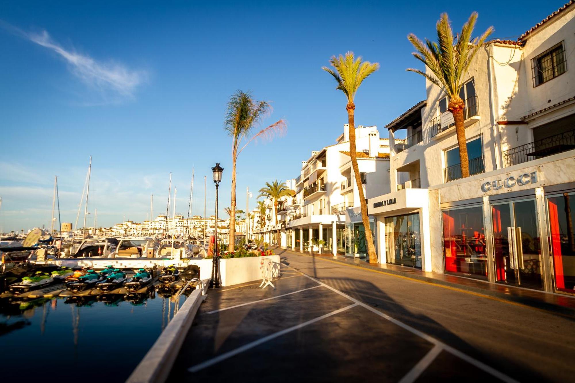 Banus - Beautiful Modern Flat Sea Views Apartamento *