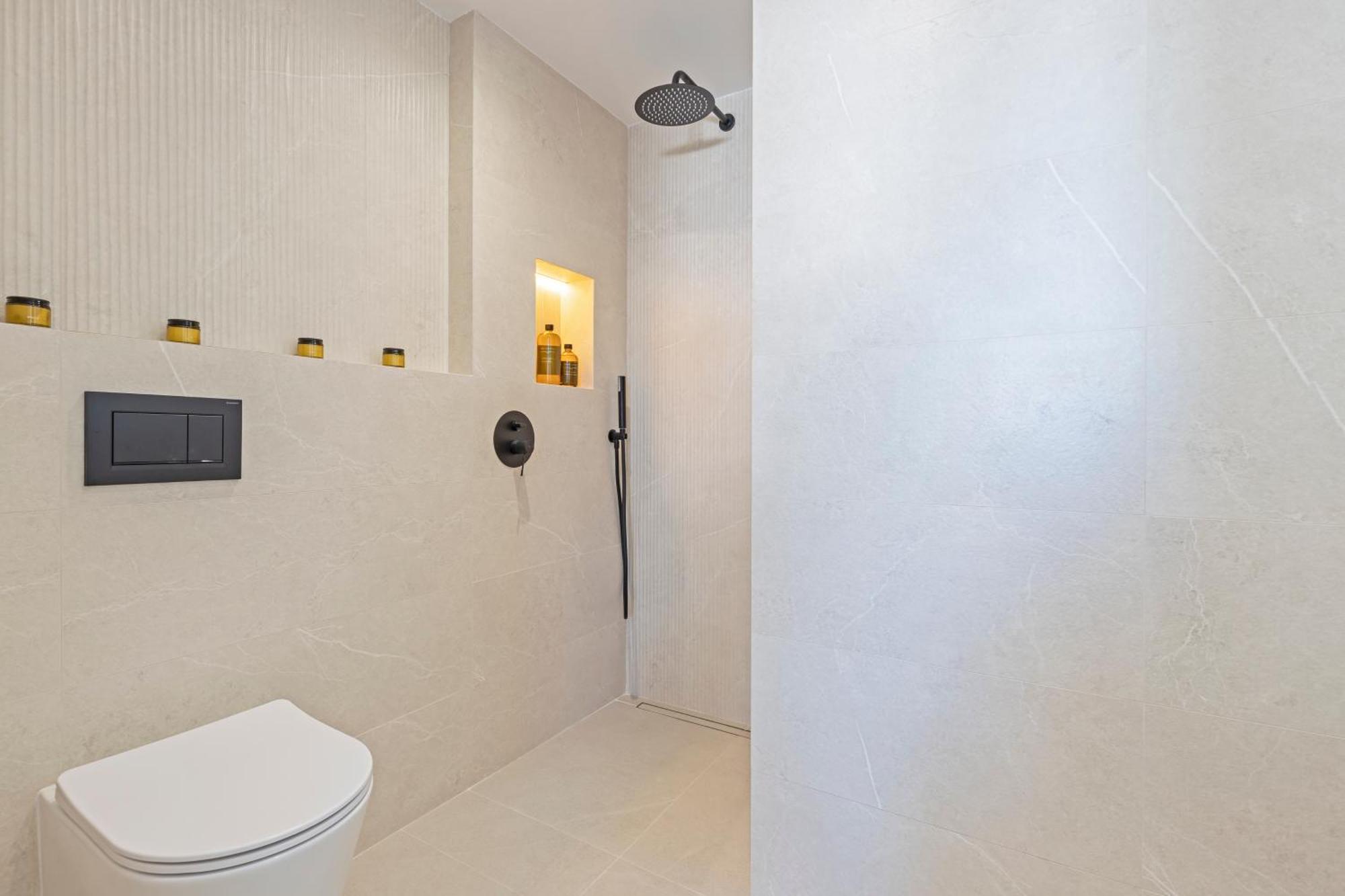 Banus - Beautiful Modern Flat Sea Views * Marbella