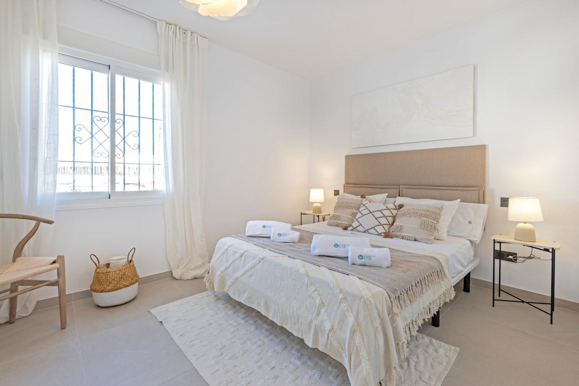 Banus - Beautiful Modern Flat Sea Views Apartamento *